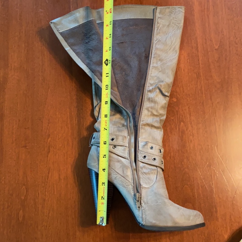 Woman’s Journee Collection Tall Tan Slouchy Calf Boot Size 8.5